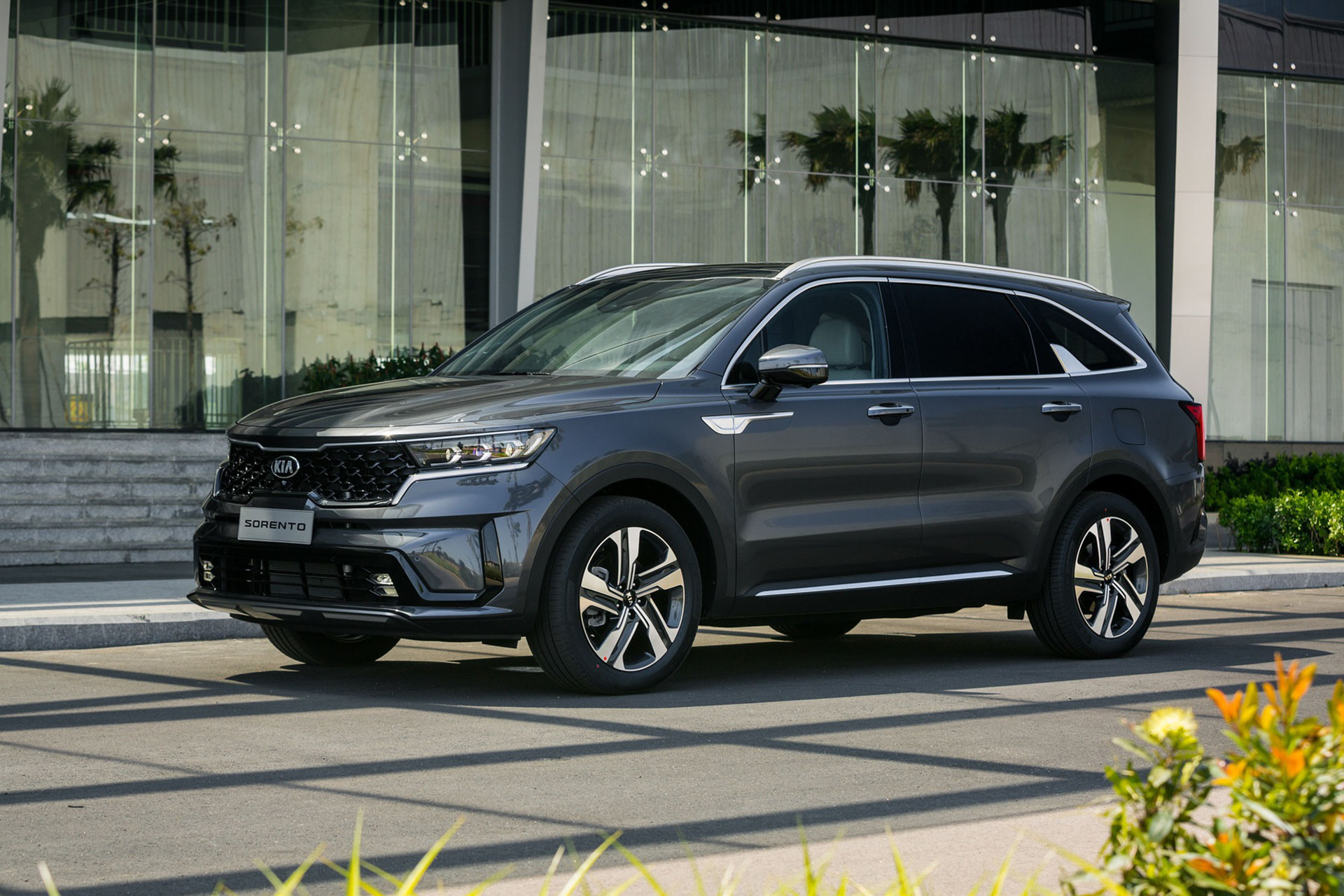 https://static-images.vnncdn.net/vps_images_publish/000001/000003/2026/8/22/kia-sorento-2021-1417.jpg