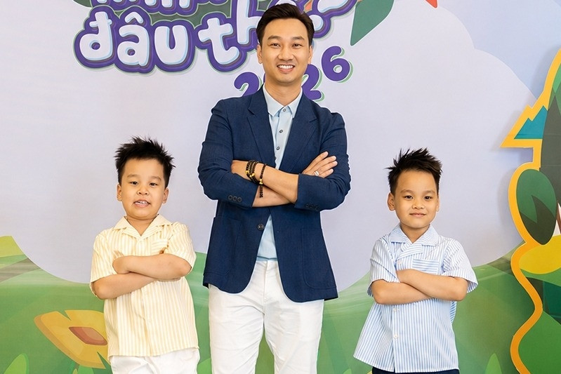 MC Thành Trung lần đầu tiết lộ 2 con trai sinh đôi, giấu kín cô giáo cả năm học