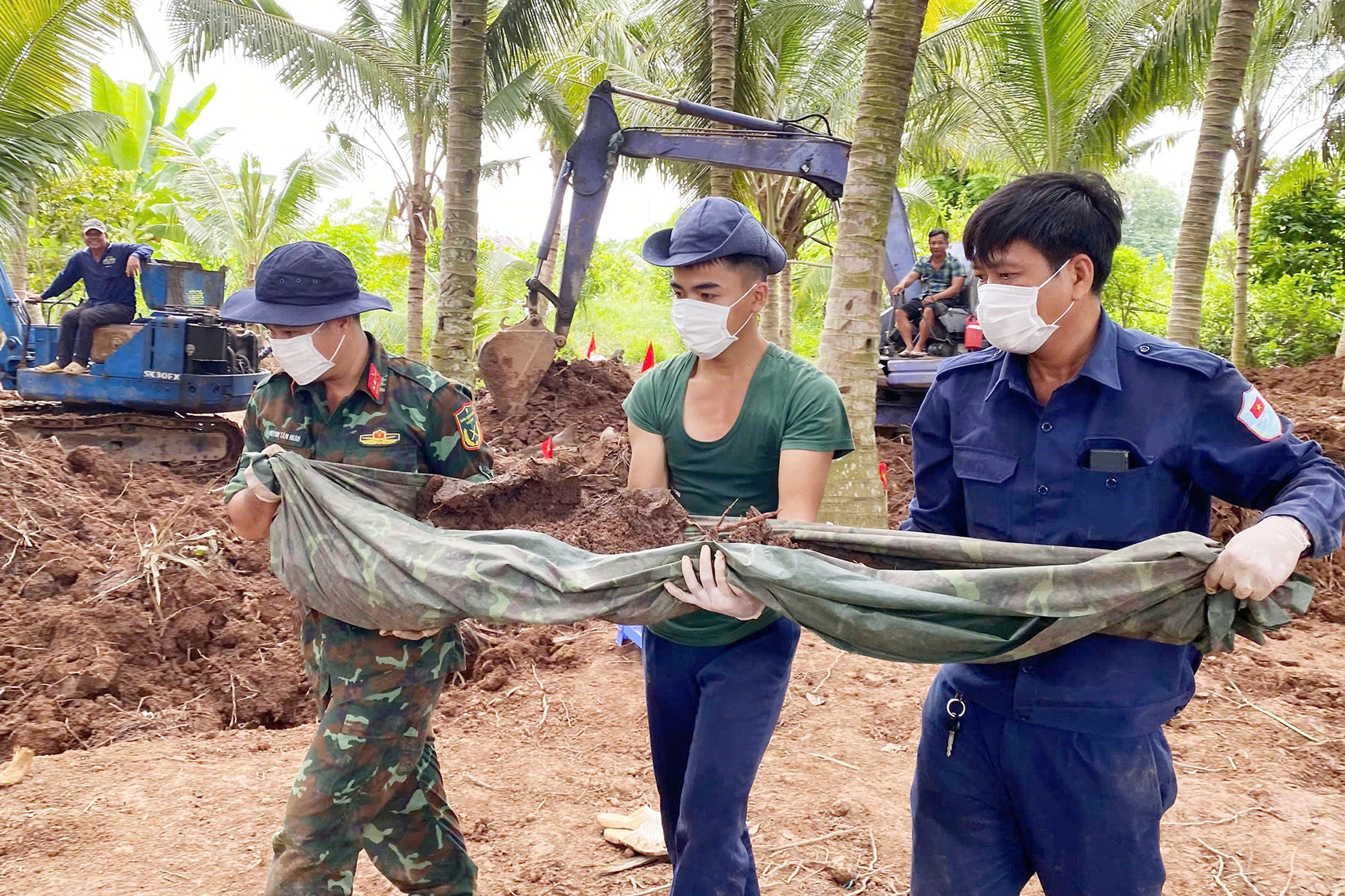 Người phụ nữ cung cấp manh mối, giúp tìm 44 hài cốt liệt sĩ dưới vườn dừa