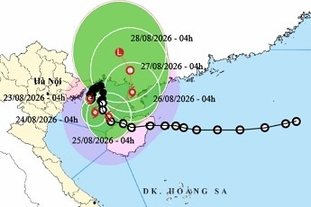 Bão số 4 cách Quảng Ninh, Hải Phòng hơn 100km, vẫn đi kiểu 'nhúc nhích'