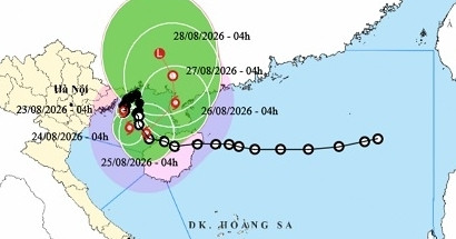 Bão số 4 cách Quảng Ninh, Hải Phòng hơn 100km, vẫn đi kiểu &amp;apos;nhúc nhích&amp;apos;