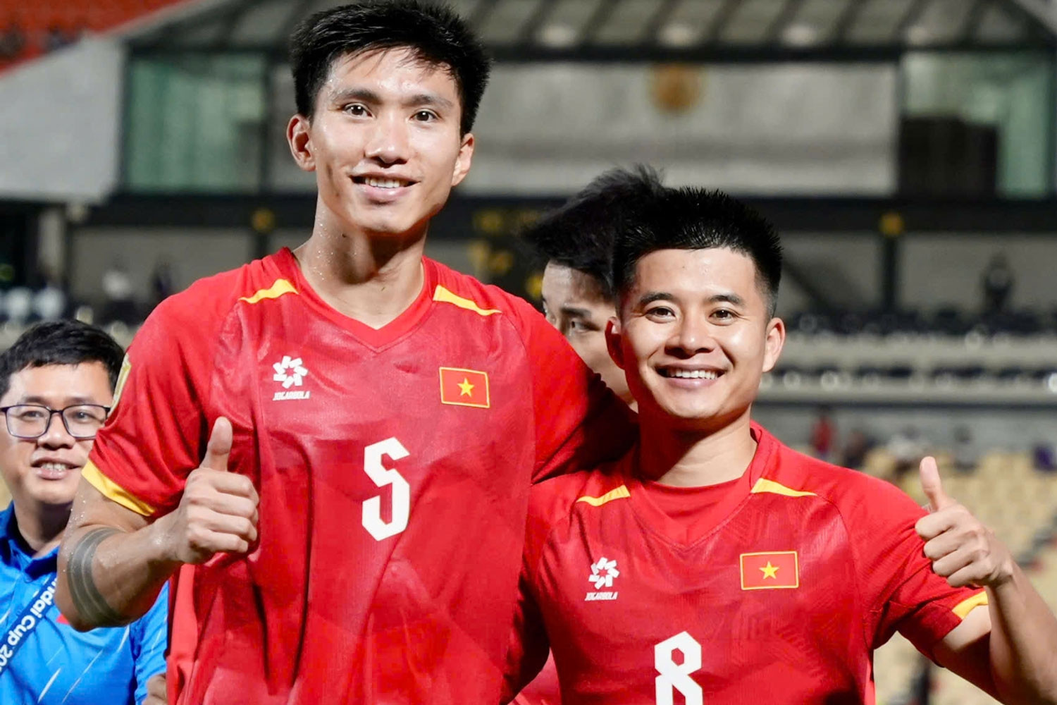 Báo Thái Lan thêm nể tuyển Việt Nam, mong Kiatisuk 'giải cứu'
