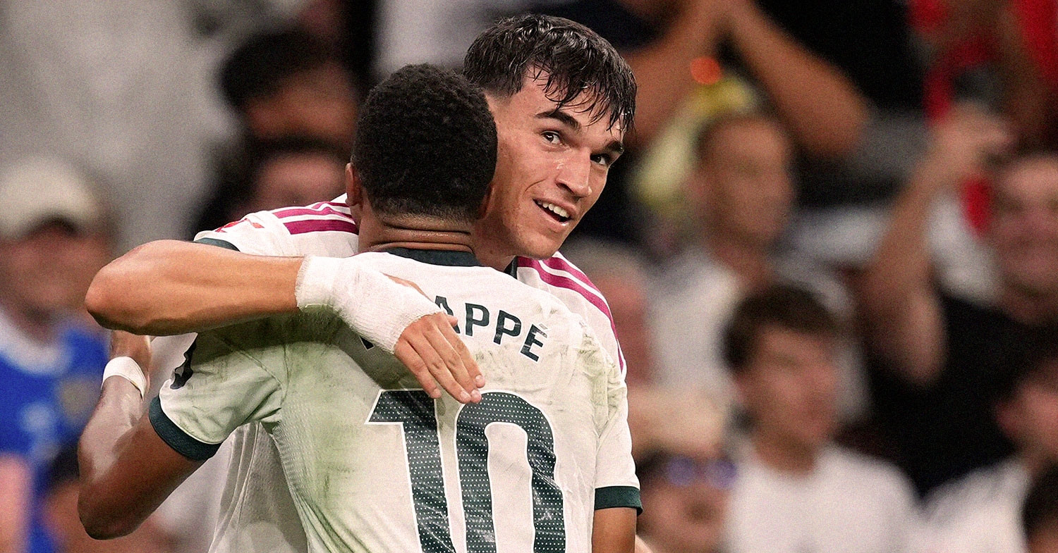 Cầu thủ vô danh cứu Real Madrid của Mourinho ở phút 90