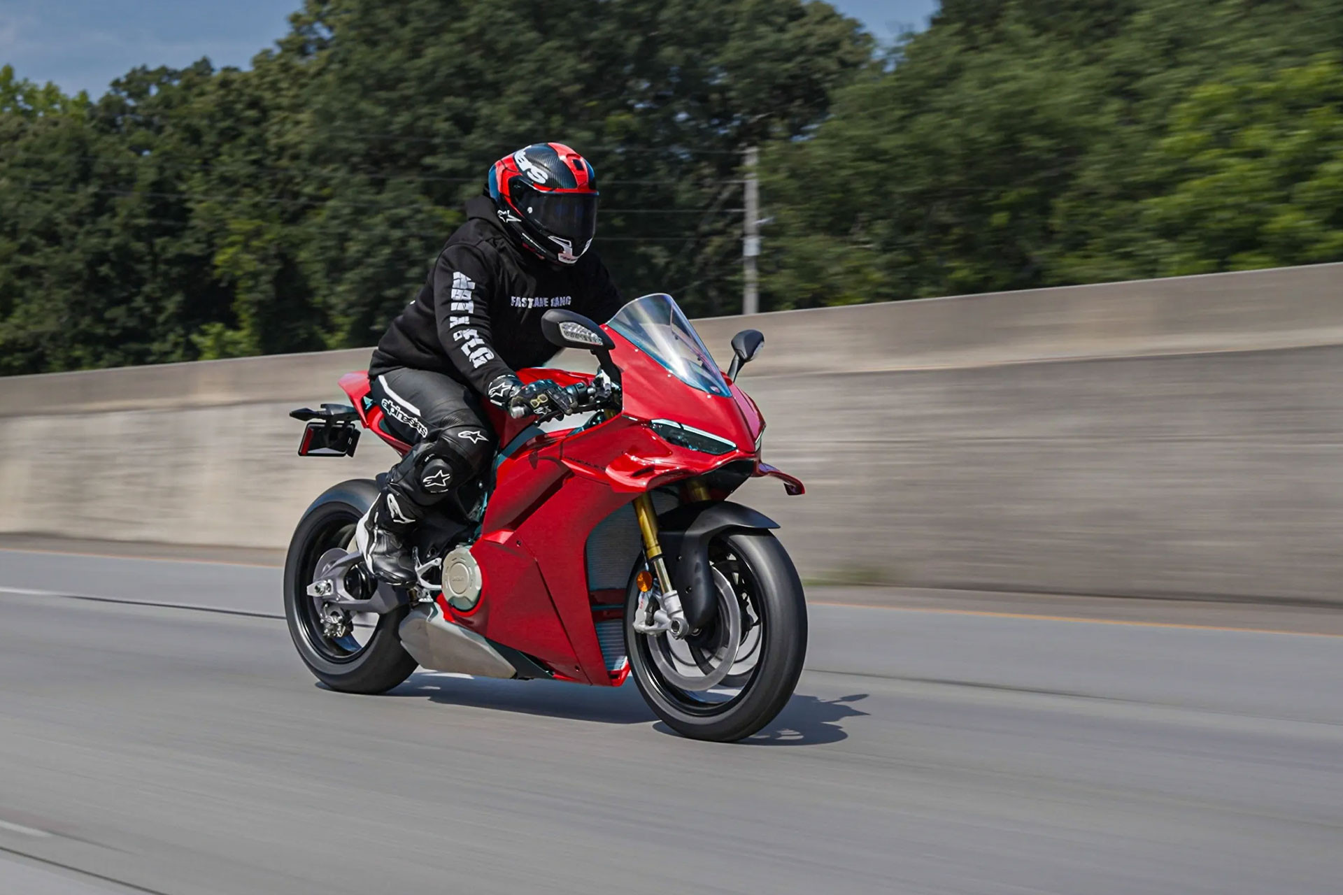 Ducati Panigale V4 R.jpg