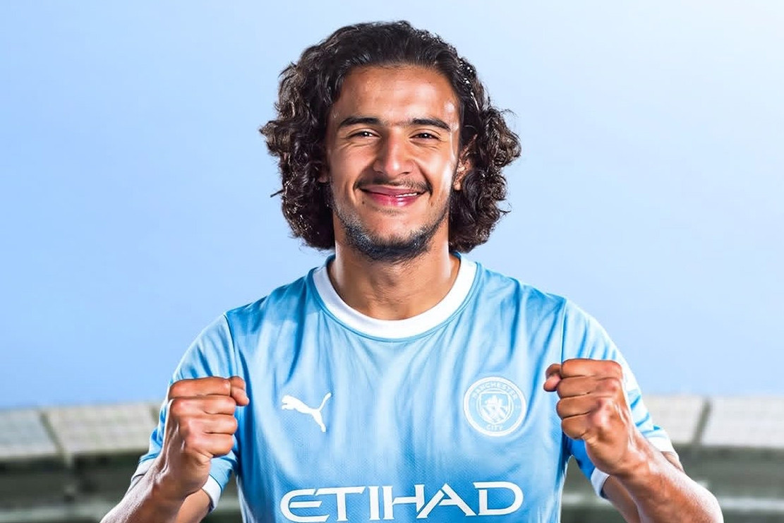 Man City mua 'thần đồng' 18 tuổi giá 100 triệu Euro