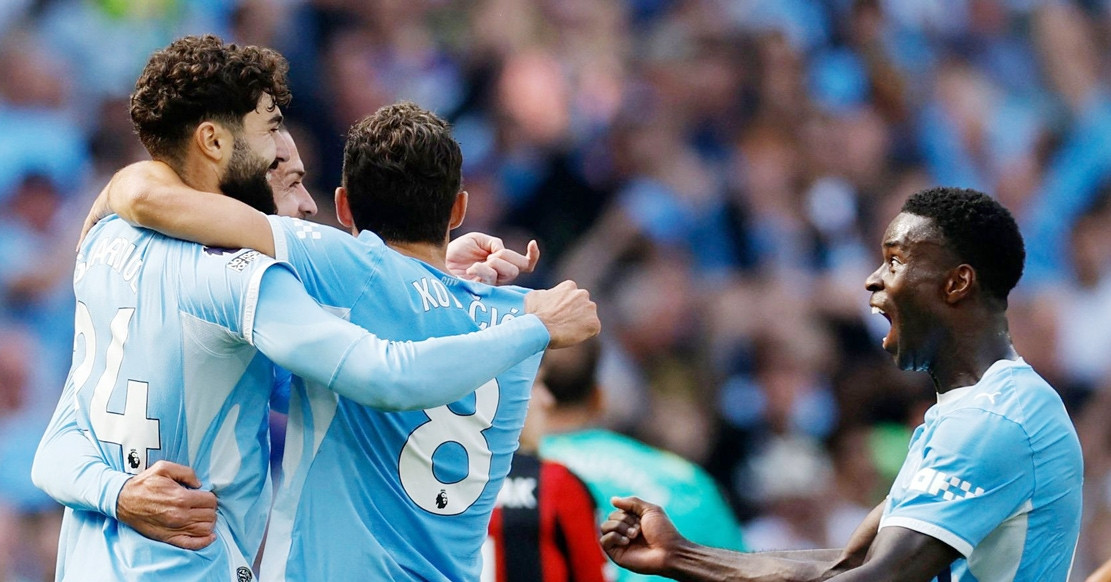 Man City ngược dòng thắng khó tin