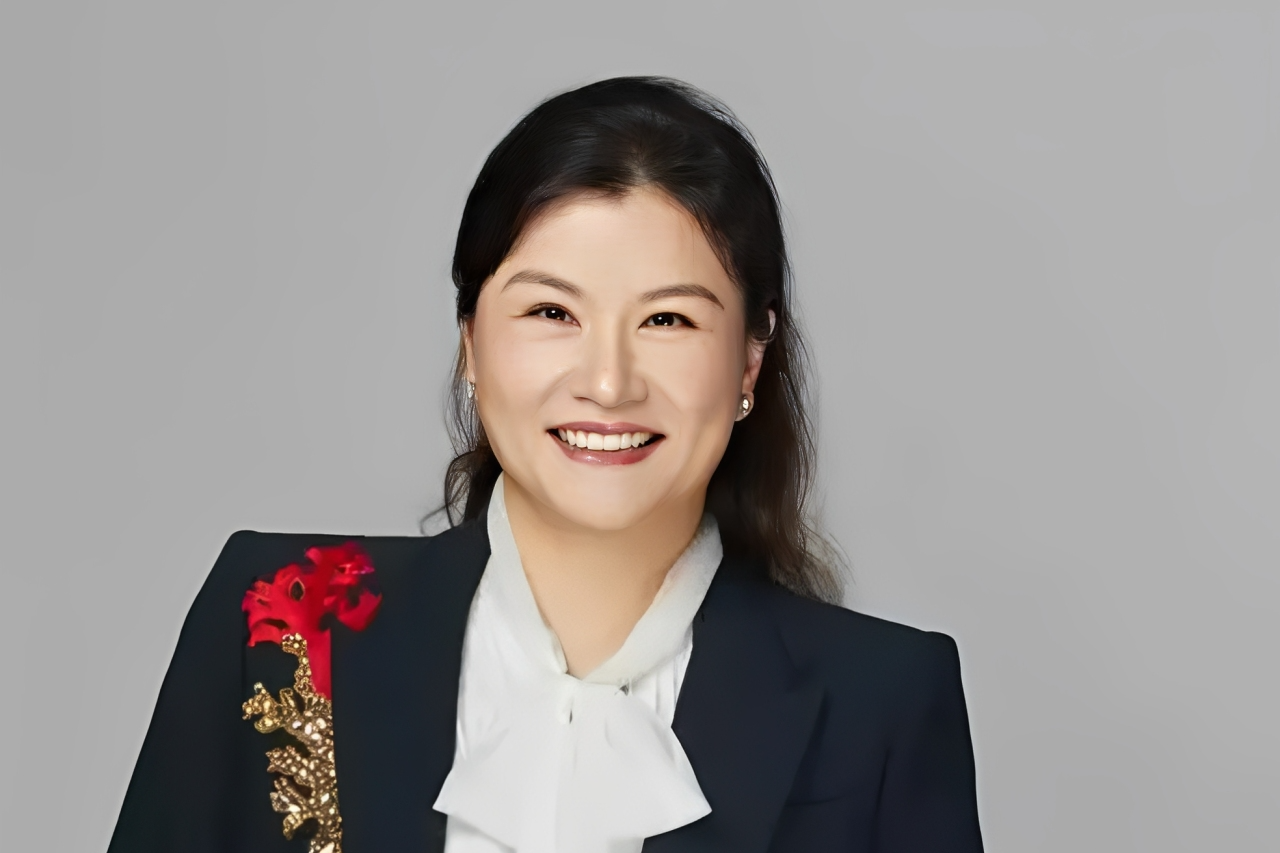 Người phụ nữ bỏ học năm 16 tuổi trở thành "nữ hoàng chuỗi cung ứng Apple"