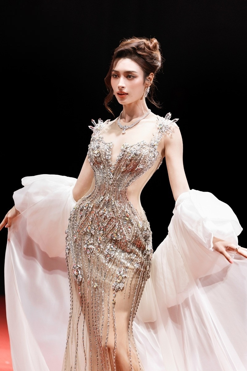 https://static-images.vnncdn.net/vps_images_publish/000001/000003/2026/8/23/nguyen-minh-tuan-005-408.jpeg