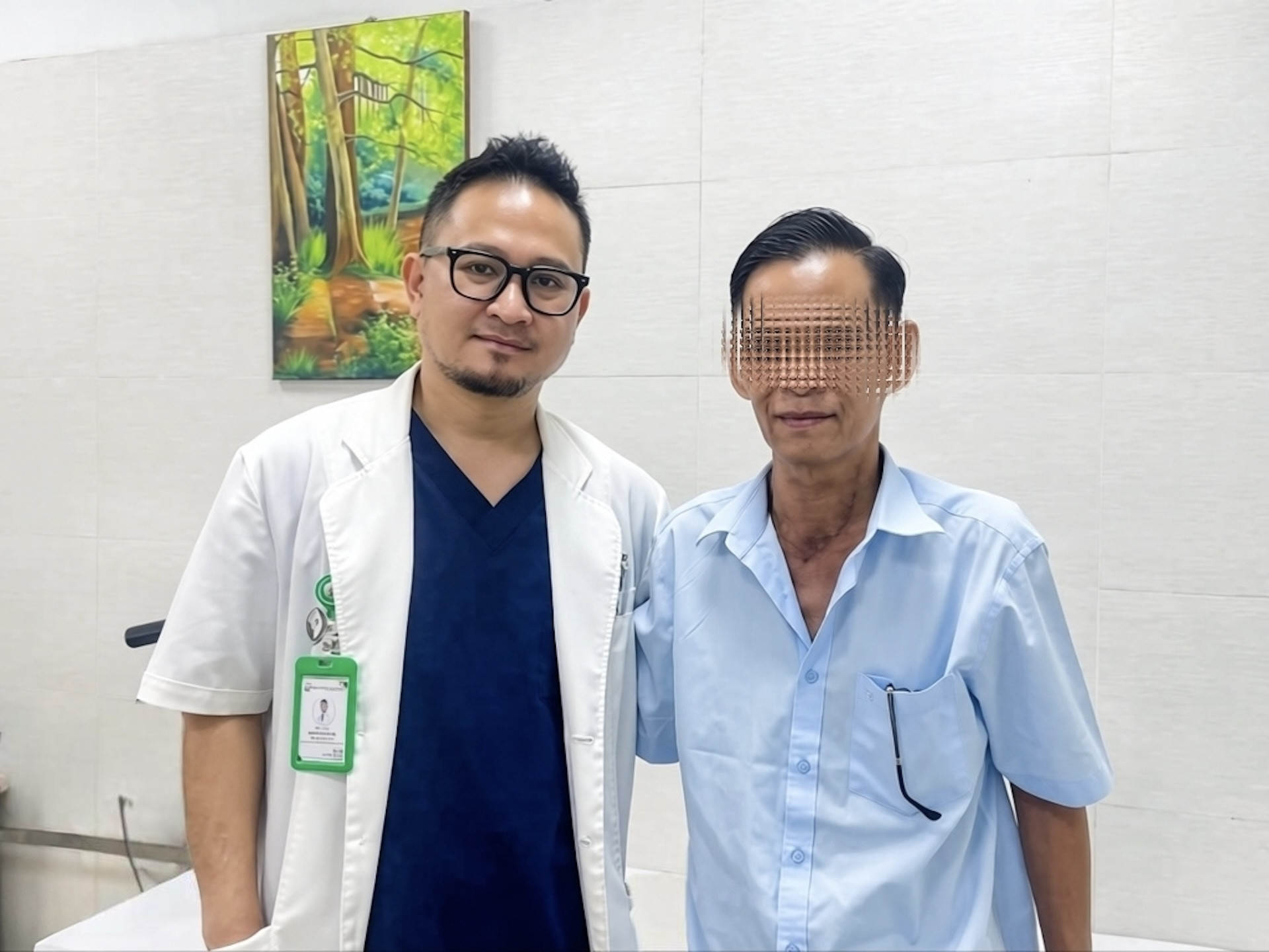 Vượt gần 1.800km ra Hà Nội tìm lại khả năng ăn uống đã mất sau tai nạn