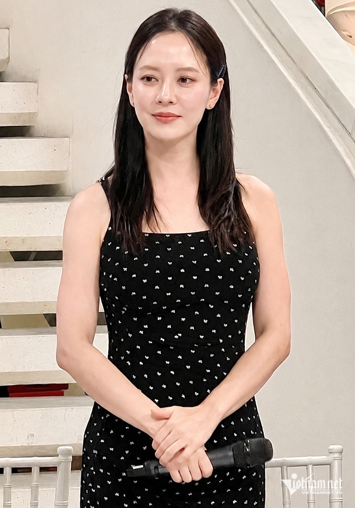https://static-images.vnncdn.net/vps_images_publish/000001/000003/2026/8/23/w-022-sv-322.jpg