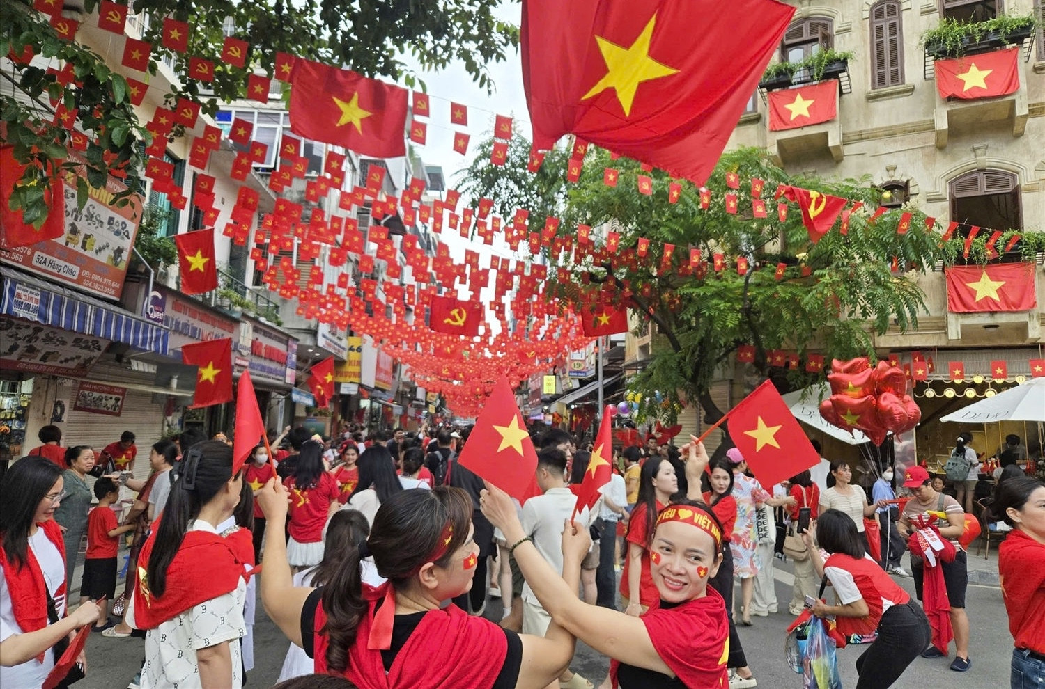 công chức , viên chức .jpg