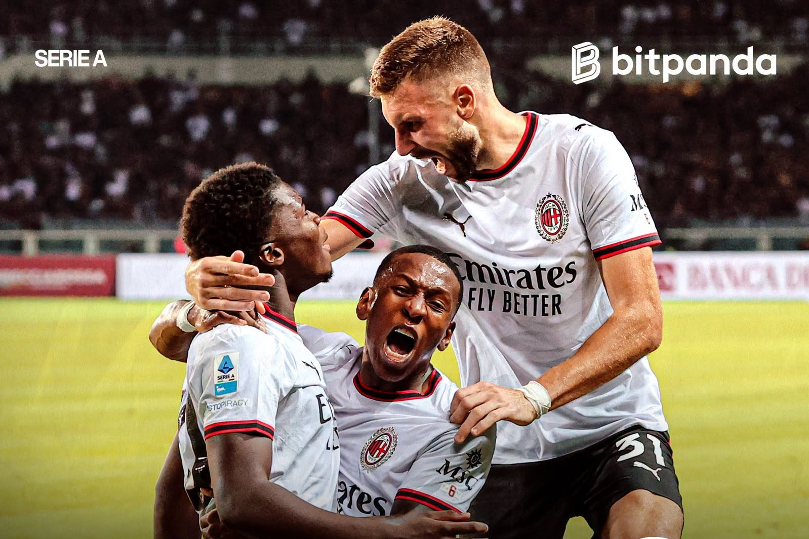 HLV Amorim cao tay, AC Milan thắng nghẹt thở trận ra quân