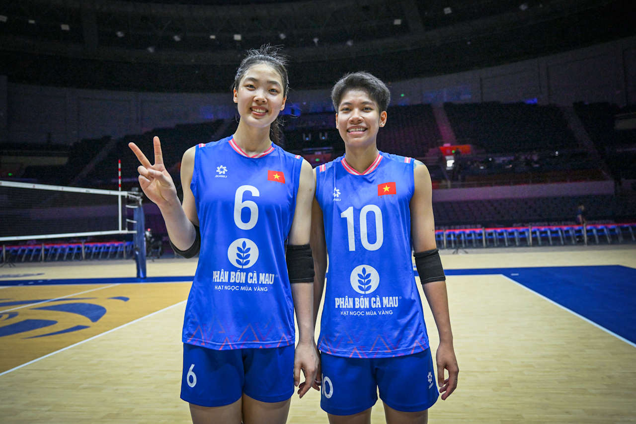 quynh huong bong chuyen 1.jpg