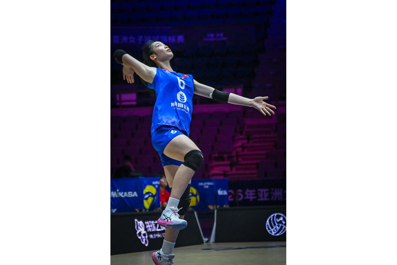 quynh huong bong chuyen 2.jpg