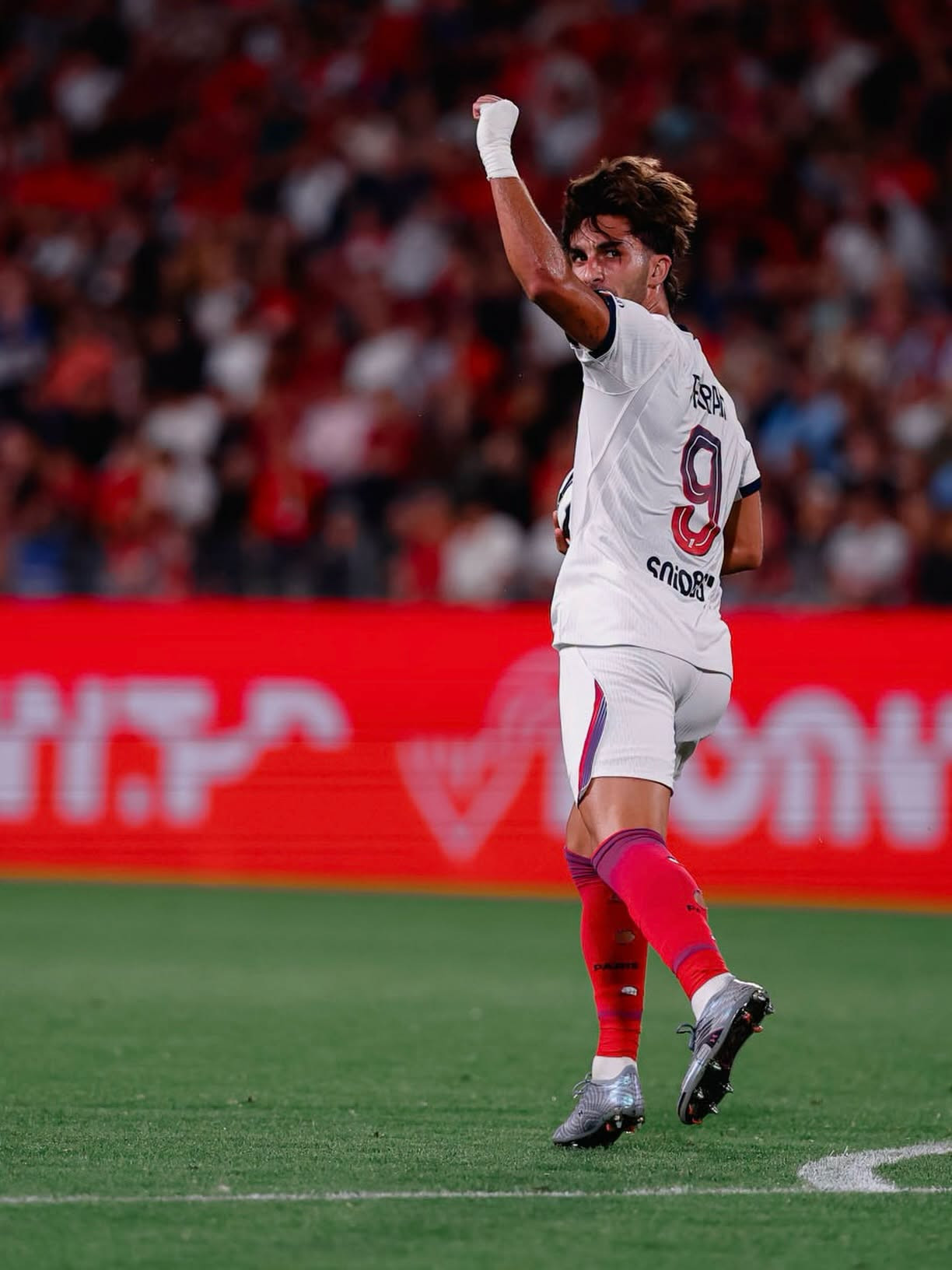 https://static-images.vnncdn.net/vps_images_publish/000001/000003/2026/8/24/torres-og-260.jpeg