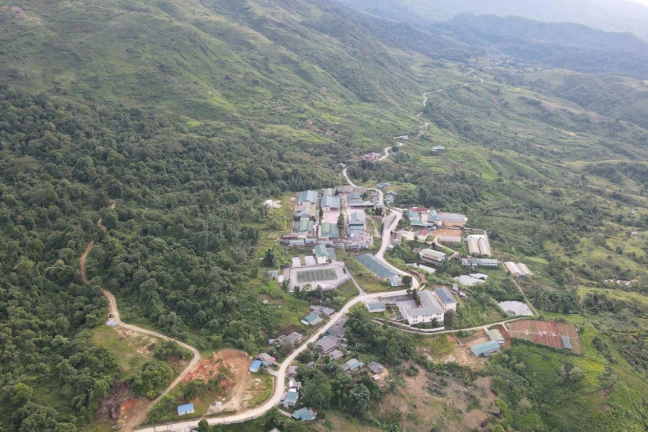 Truy tìm nghi phạm đâm chết em ruột, bỏ trốn vào rừng sâu