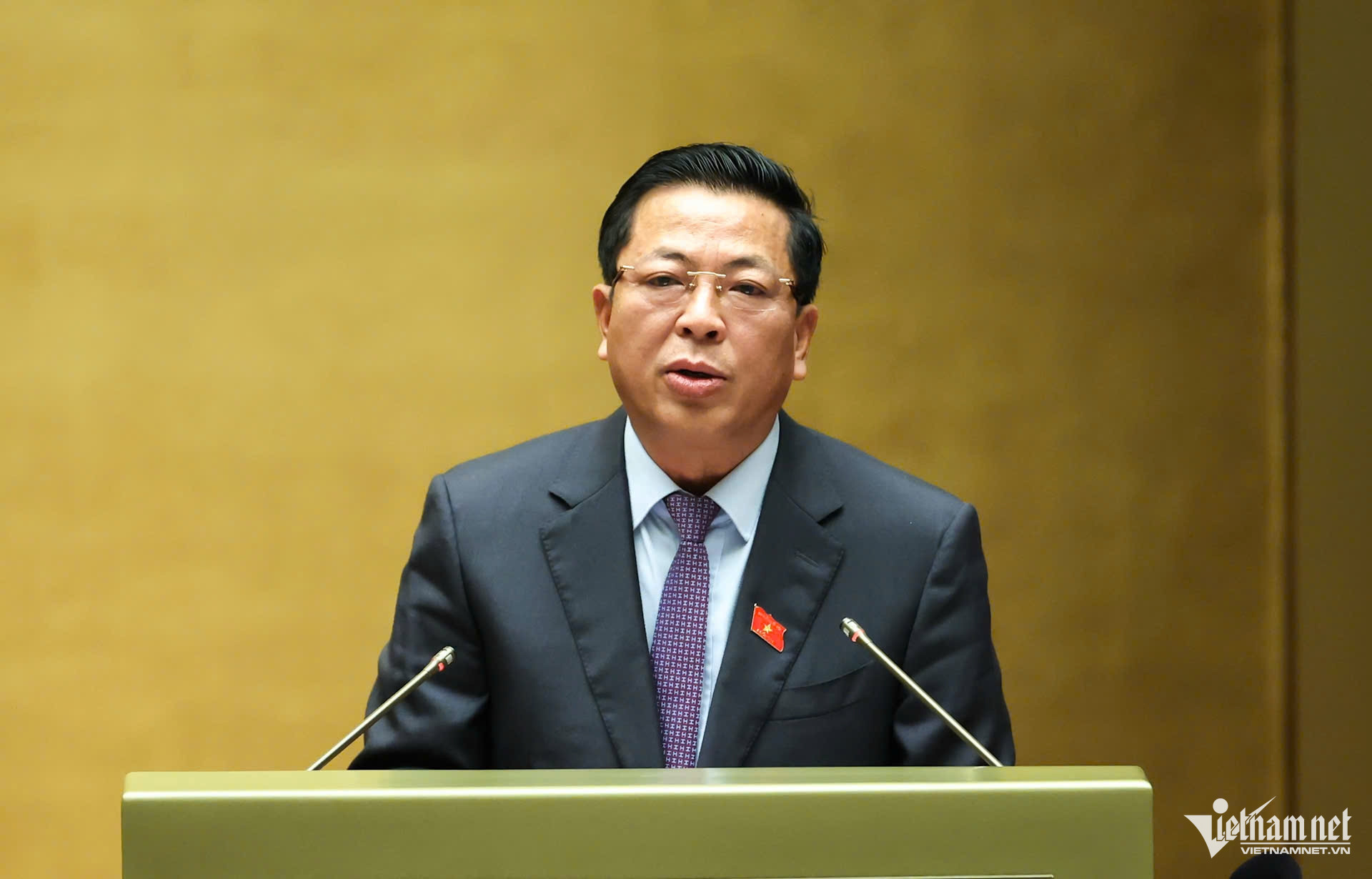 W-trần hồng minh.jpg