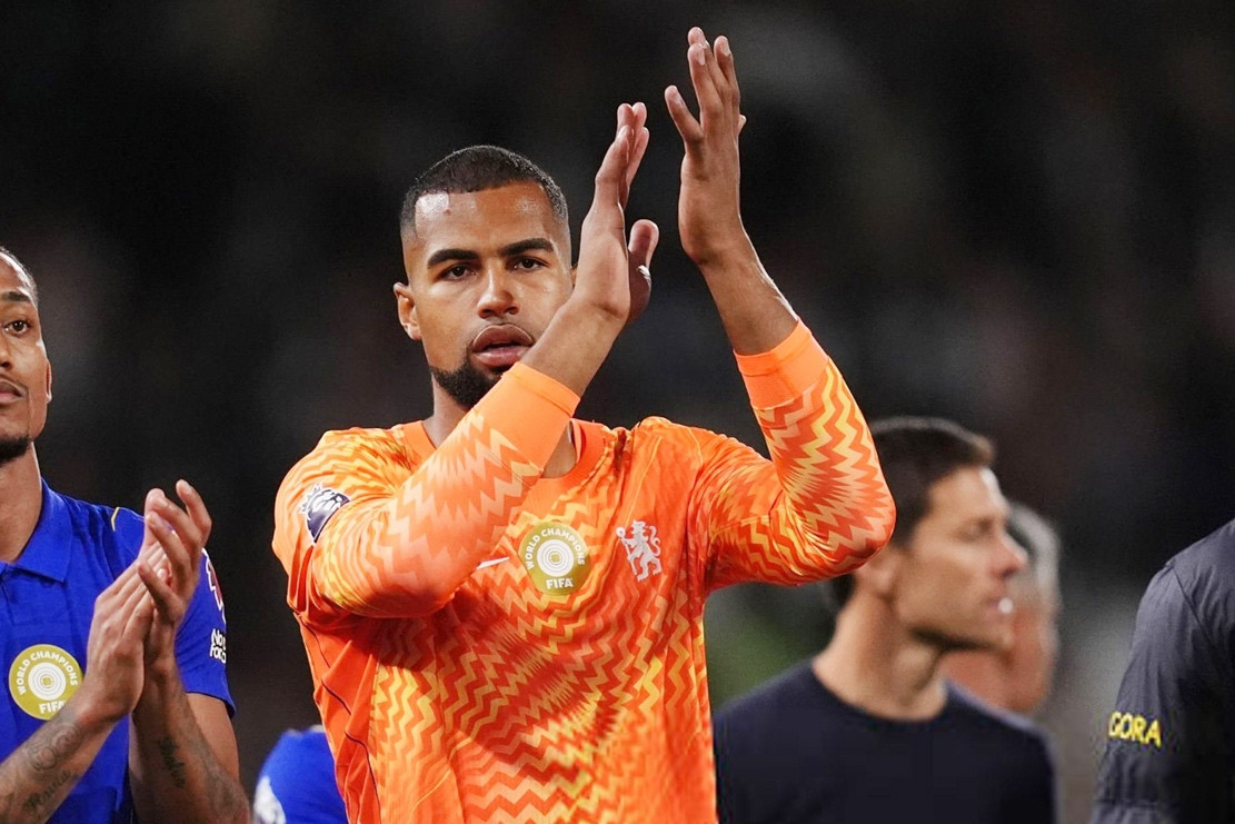 CĐV Chelsea nổi giận đòi bán ngay cầu thủ này