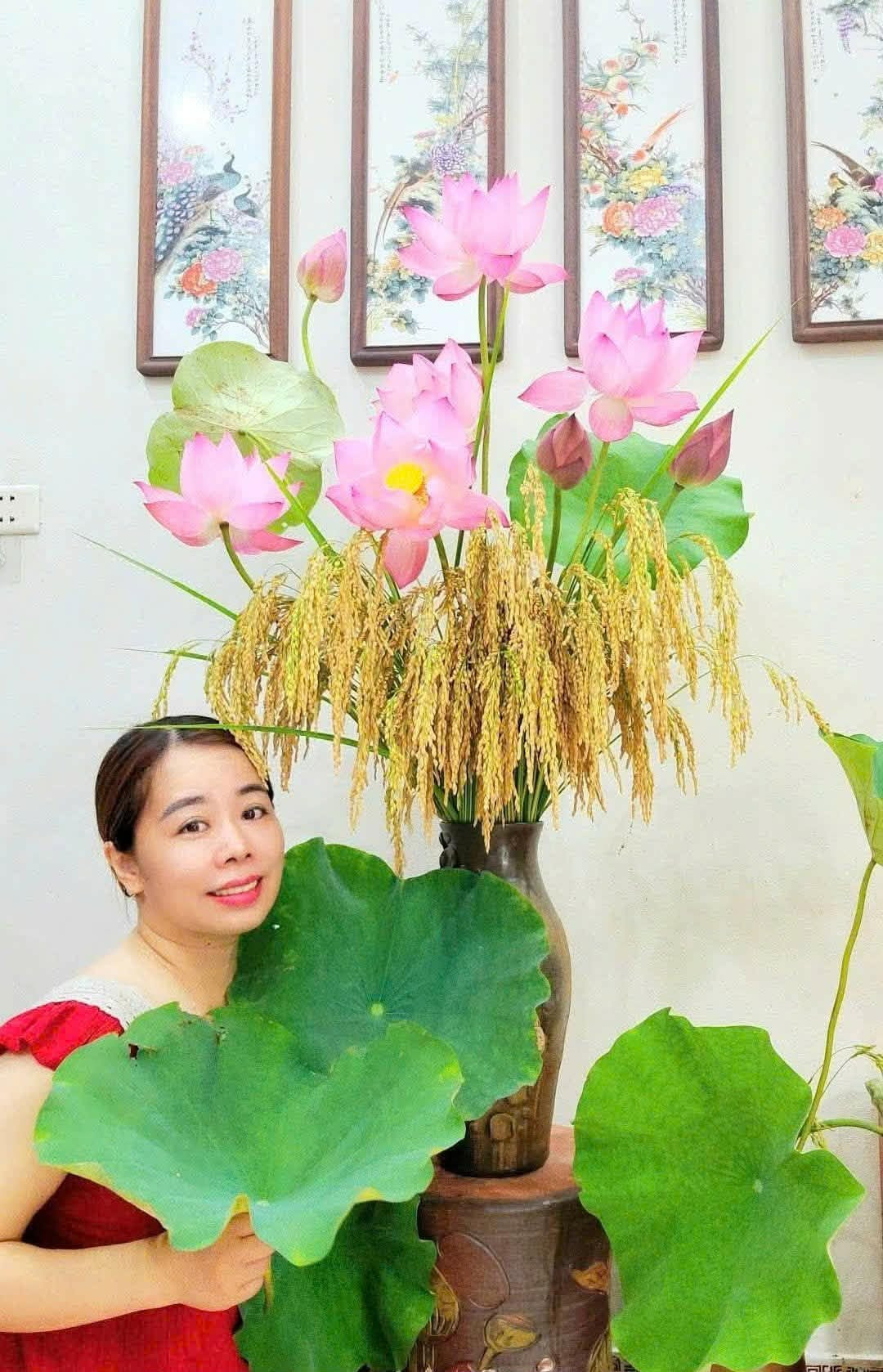 https://static-images.vnncdn.net/vps_images_publish/000001/000003/2026/8/25/chi-huyen-3205.jpg
