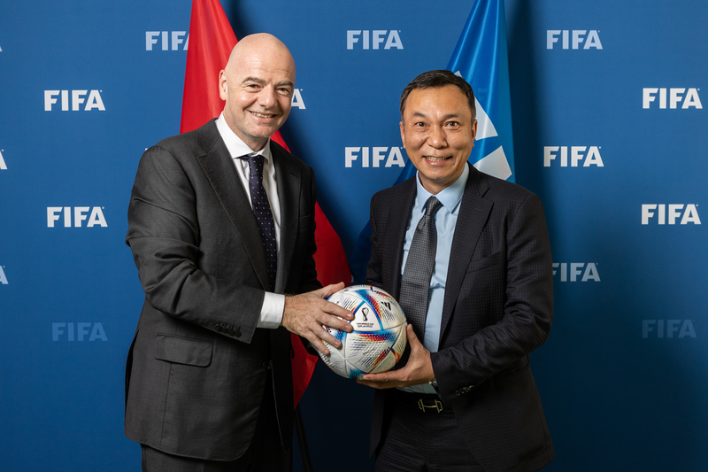 Chủ tịch FIFA đến Hà Nội, dự khán chung kết tuyển Việt Nam đấu Thái Lan