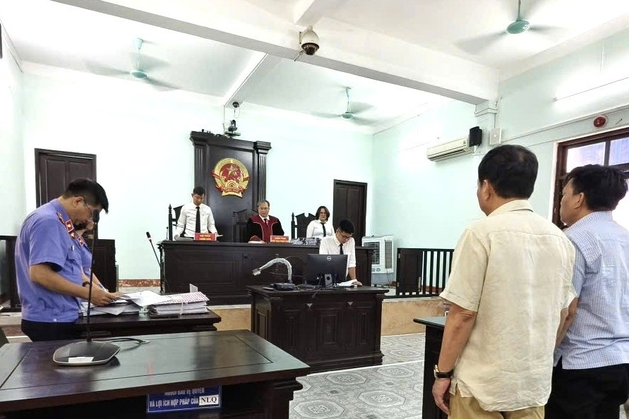 Cựu phó chánh tòa, phó viện trưởng VKSND TP Huế nhận án tù vì nhận hối lộ