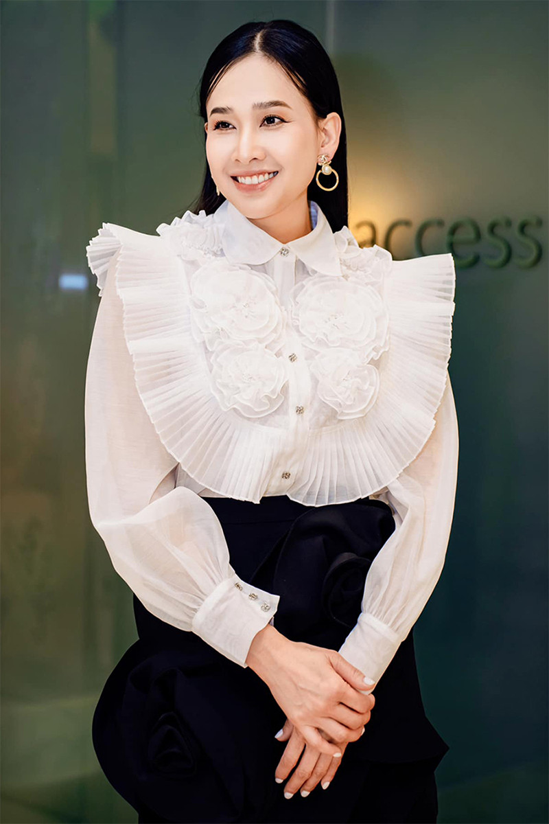 https://static-images.vnncdn.net/vps_images_publish/000001/000003/2026/8/25/my-linh-06-663.jpg
