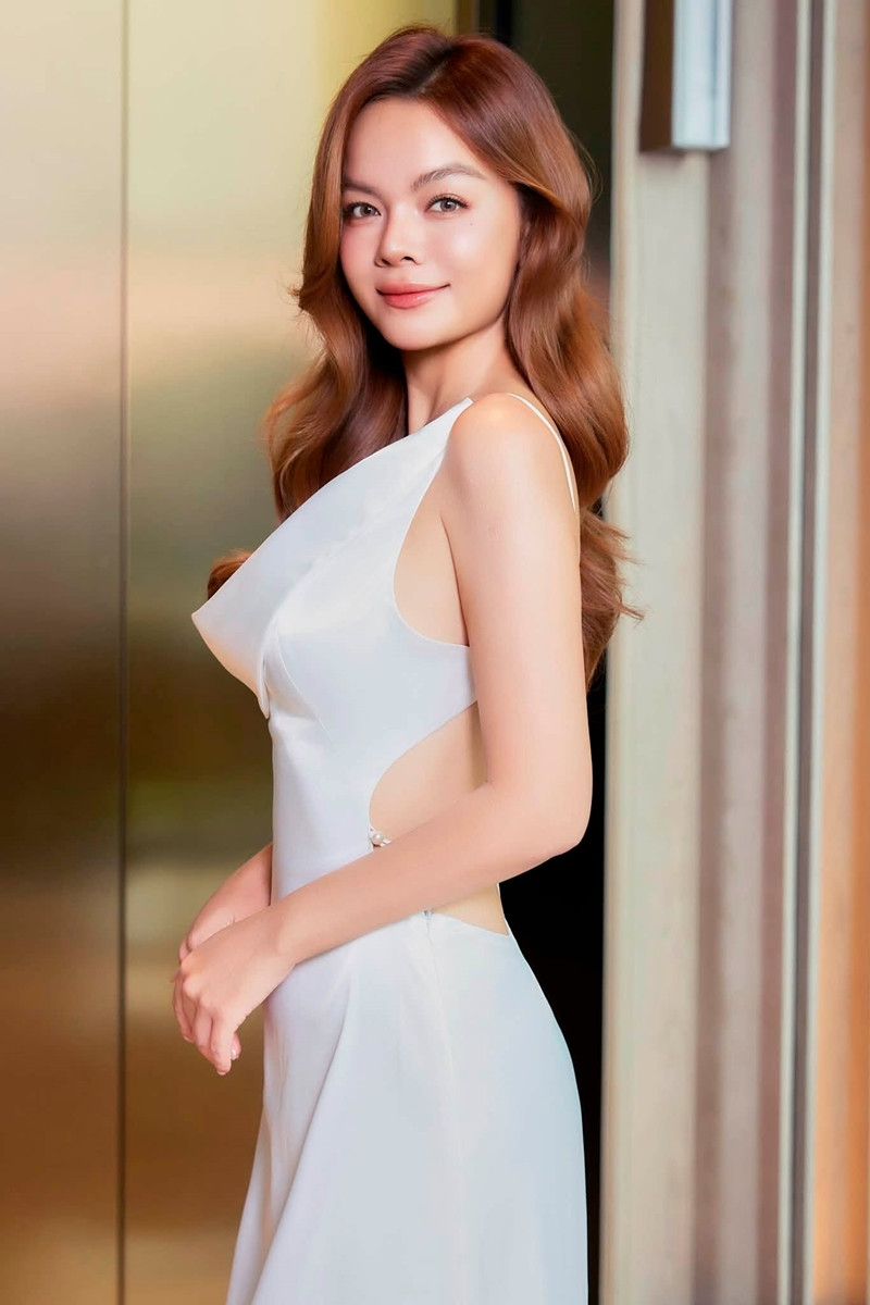 https://static-images.vnncdn.net/vps_images_publish/000001/000003/2026/8/25/pham-quynh-anh-04-728.jpg
