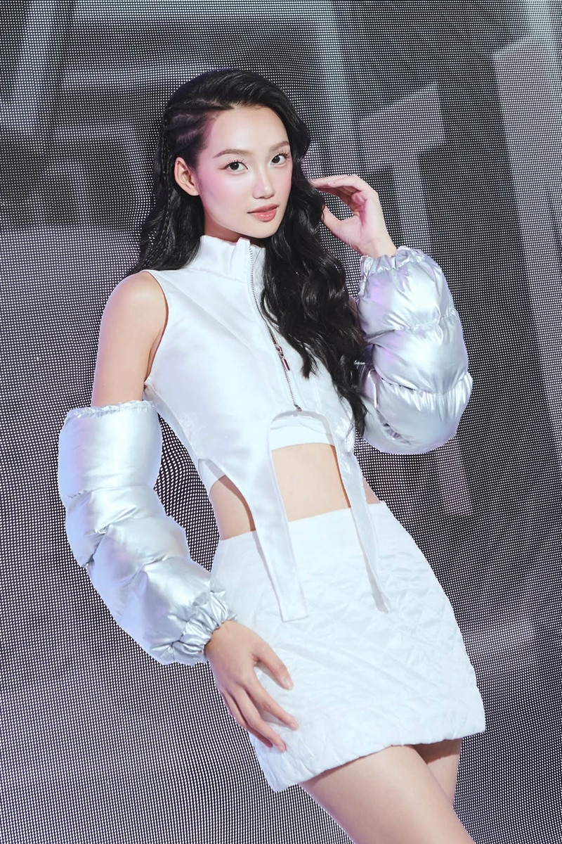https://static-images.vnncdn.net/vps_images_publish/000001/000003/2026/8/25/quynh-anh-003-725.jpg