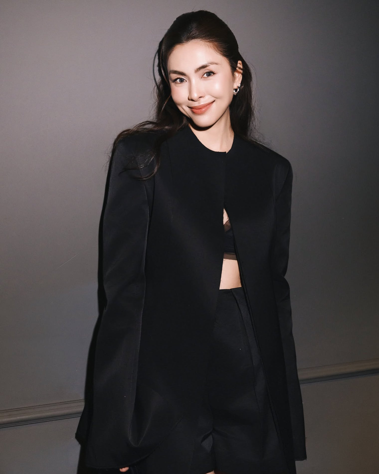 https://static-images.vnncdn.net/vps_images_publish/000001/000003/2026/8/25/tangthanhha-2631.jpg