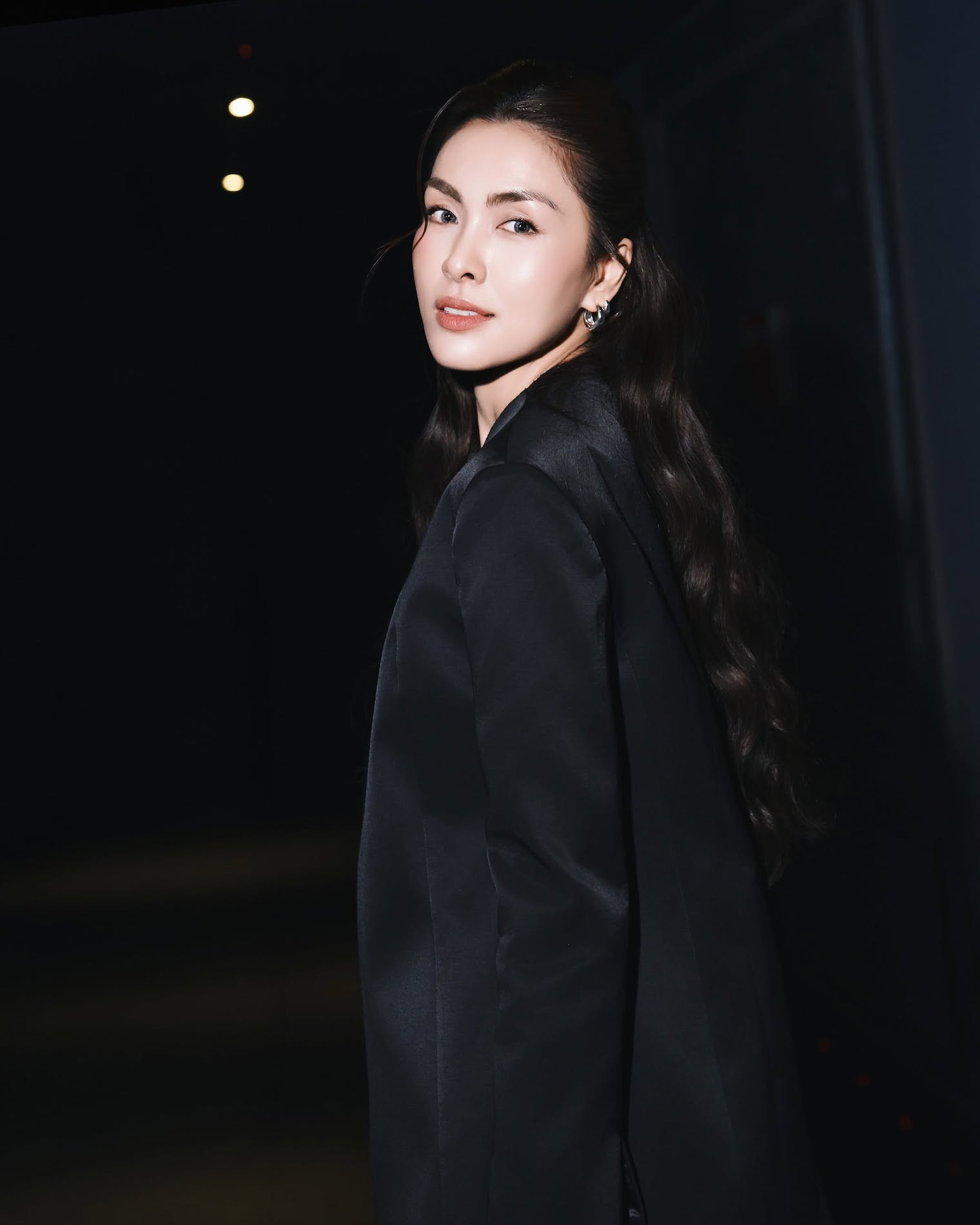https://static-images.vnncdn.net/vps_images_publish/000001/000003/2026/8/25/tangthanhha2-2632.jpg