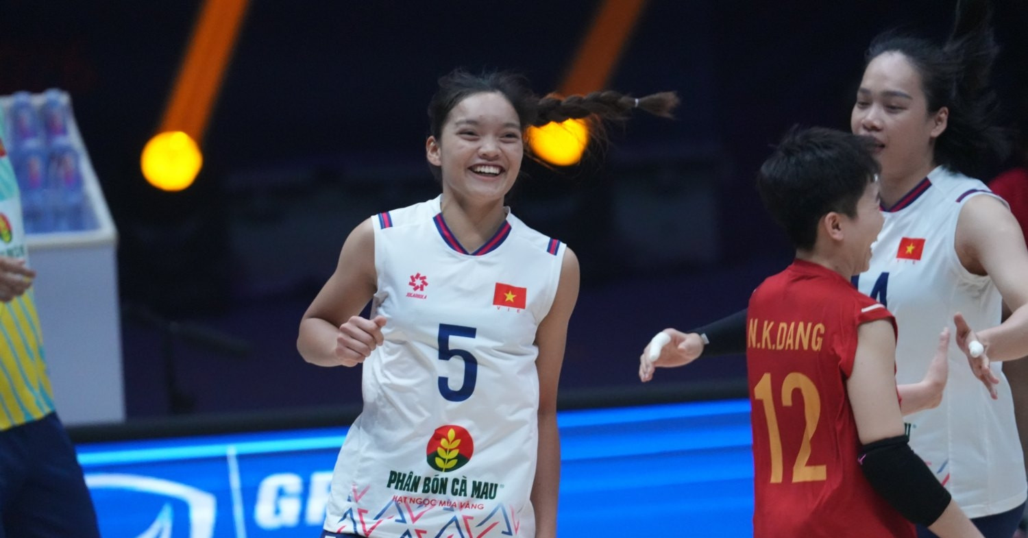 Trực tiếp bóng chuyền nữ Việt Nam 0-2 Nhật Bản: Nỗ lực bám đuổi set 2