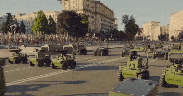 Ukraine tổ chức cuộc diễu binh không người lái đầu tiên trên thế giới