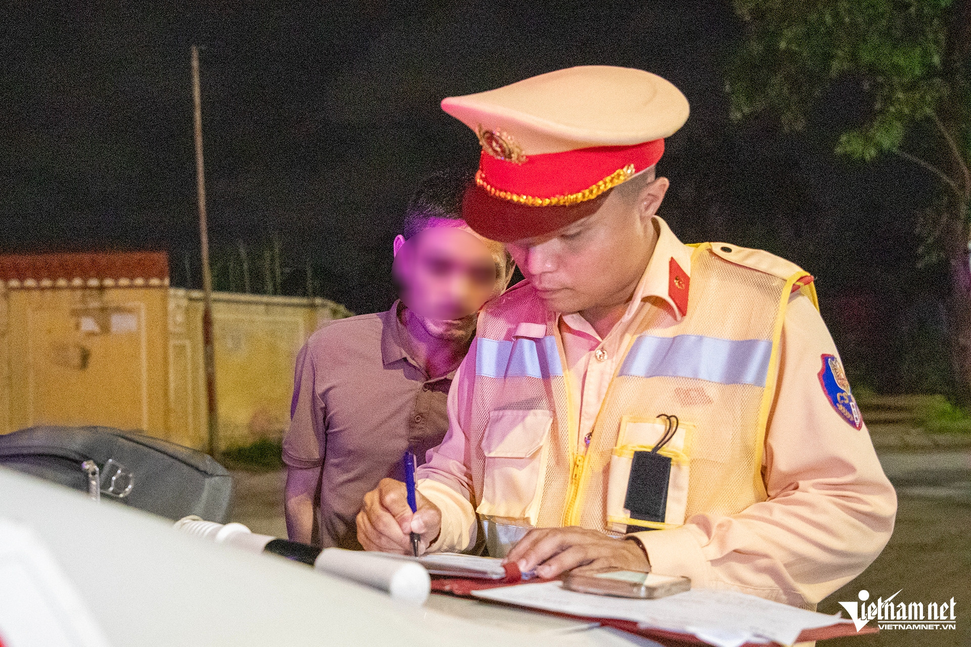 W-xe qua tai 22 HIEU9745 sao chép.jpg