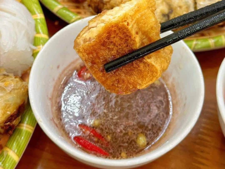 Người tăng huyết áp cần dừng ngay 2 kiểu ăn