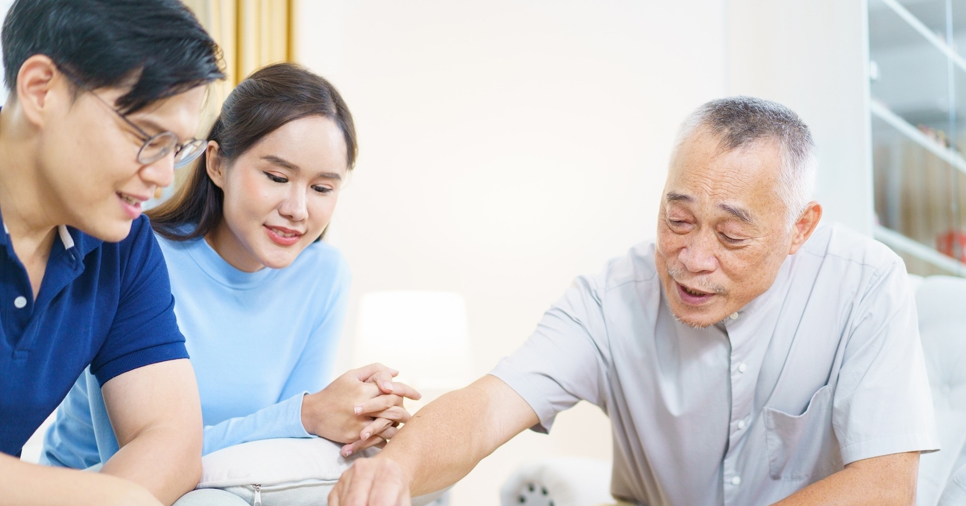 Áp lực tuổi 35-44: Lo cho cả nhà và nỗi lo tự chủ tài chính khi về già