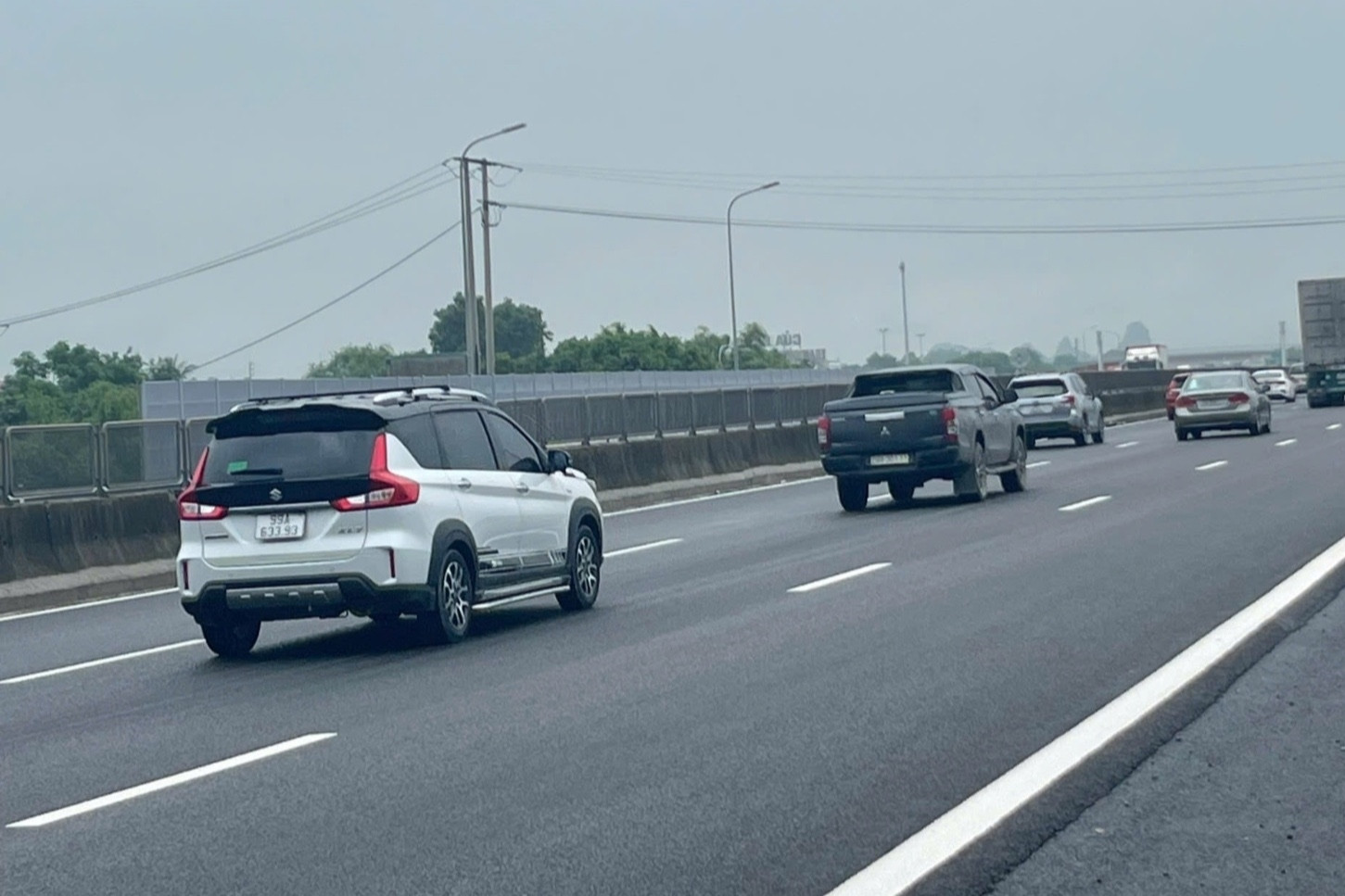 Phạt xe không giữ khoảng cách trên cao tốc, Chủ tịch Hiệp hội vận tải ô tô Việt Nam nói gì?
