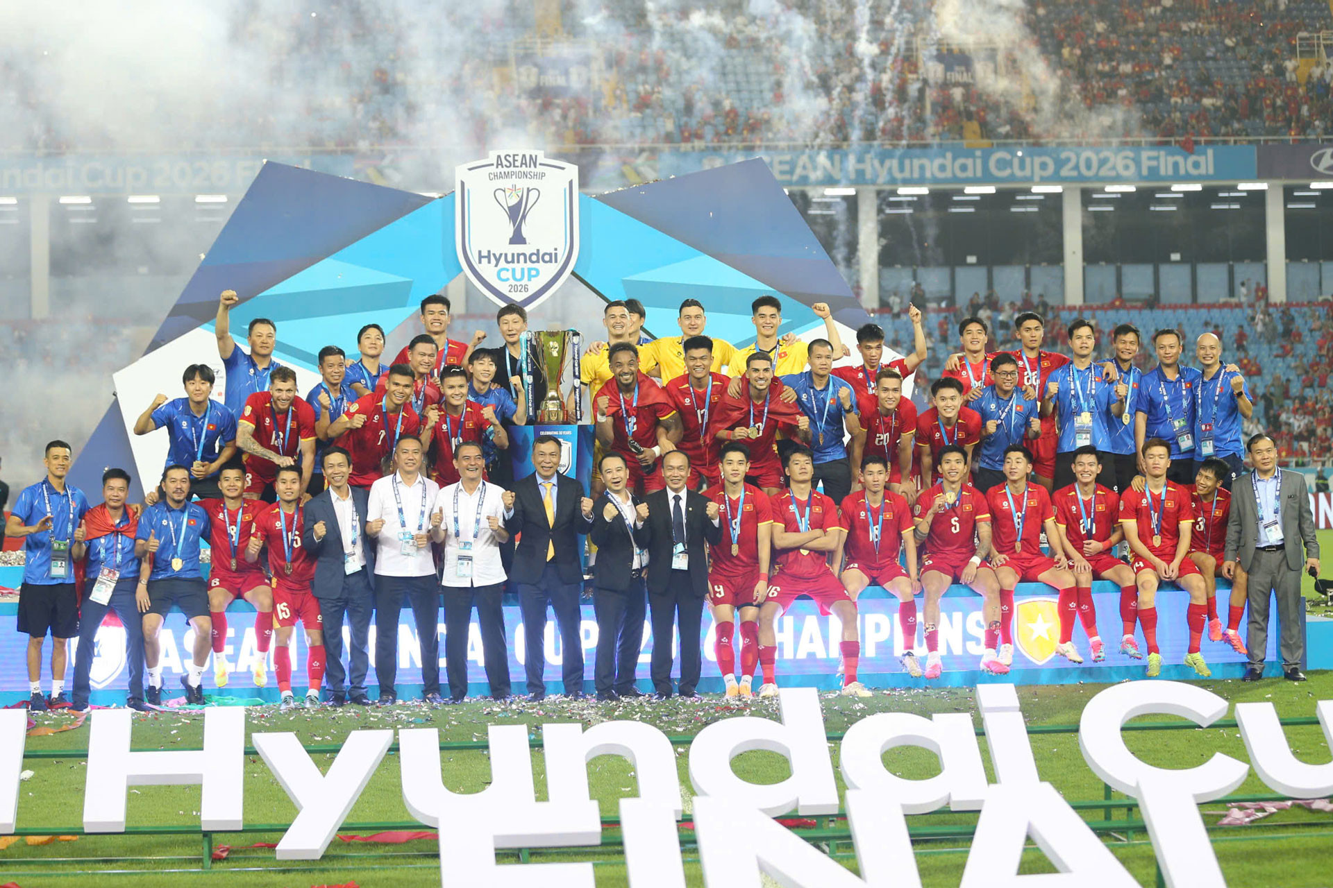 Viet Nam Cup 8.jpg