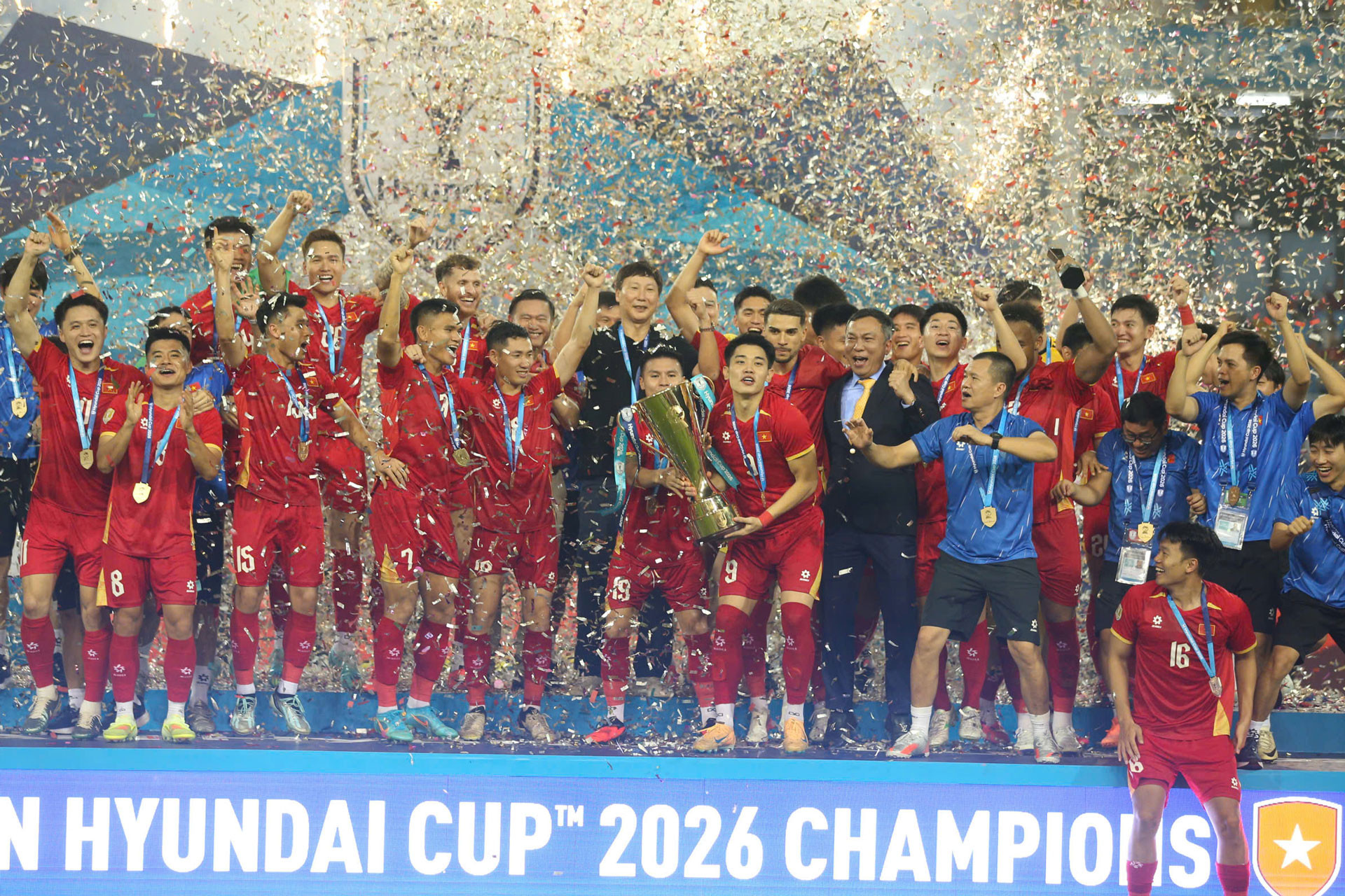 Viet Nam Cup 9.jpg