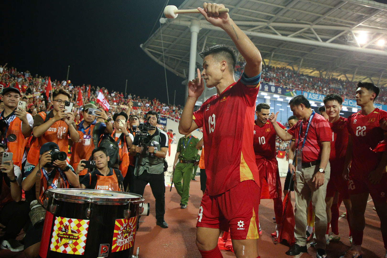 Viet Nam vo dich 8.jpg