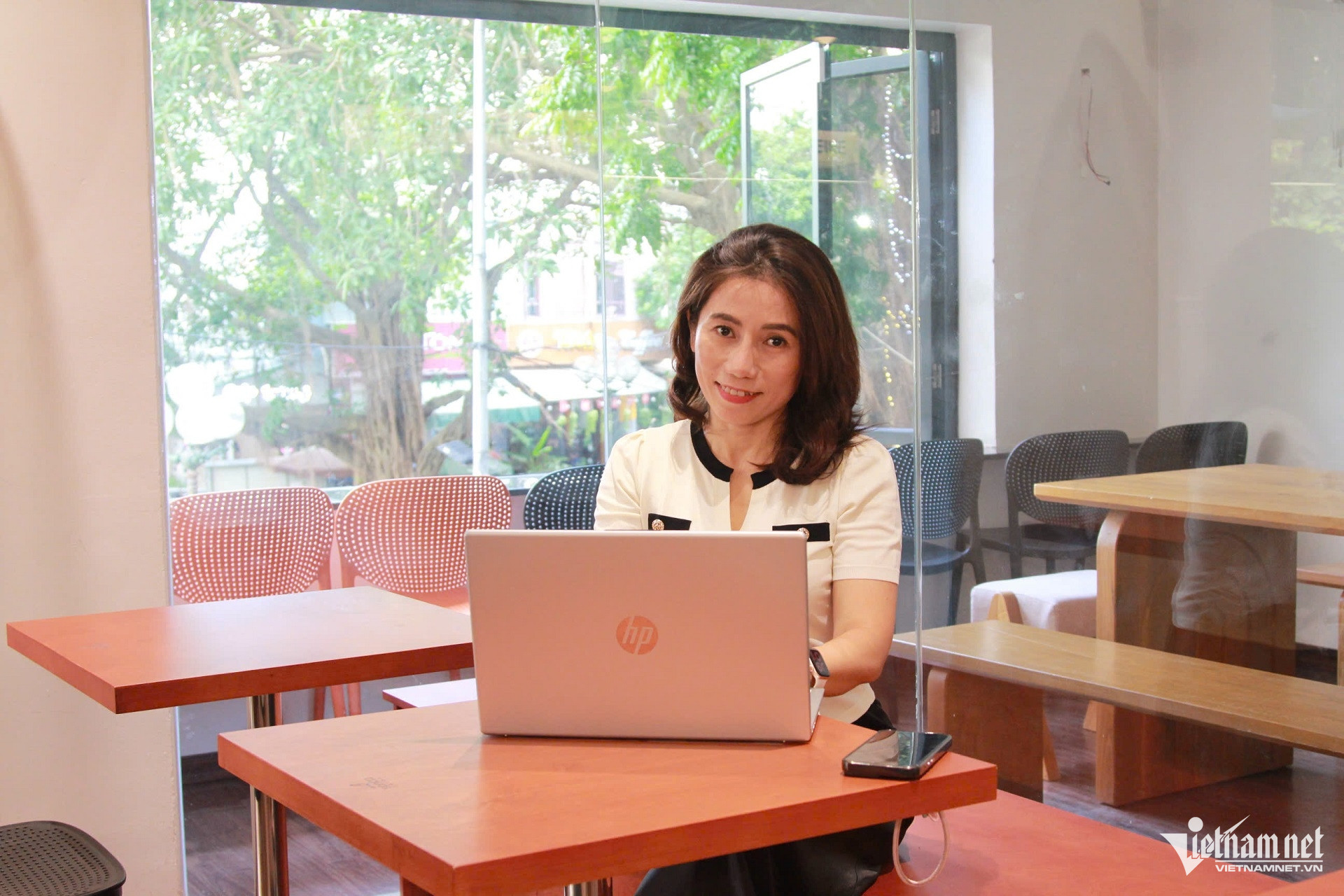 W-Ba Nguyen Lan Phuong Cuc TTCS va TTDN.jpg