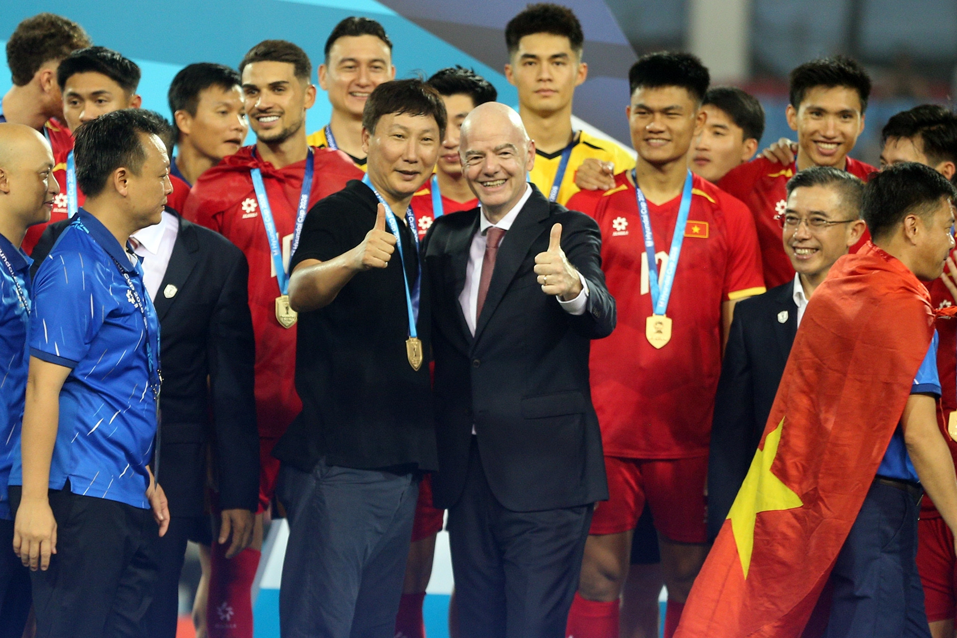 Chủ tịch FIFA nói điều bất ngờ về trận chung kết ASEAN Cup