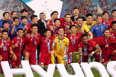 HLV Kim Sang Sik nói gì sau khi tuyển Việt Nam bảo vệ ngôi vương?