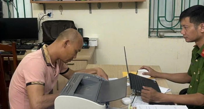 Khởi tố người đàn ông dâm ô hai bé gái ở Hưng Yên