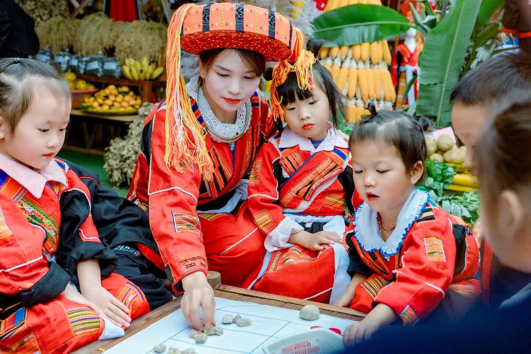 “Luồng xanh” tuyển sinh và bài toán chất lượng giáo dục các dân tộc rất ít người