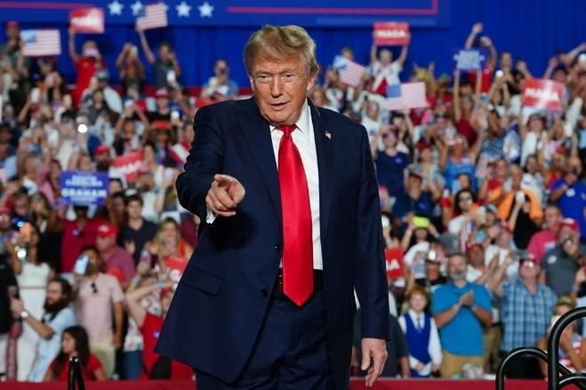 Ông Trump nói về việc giám đốc CIA tới Nga, muốn 'dạy Canada một bài học'