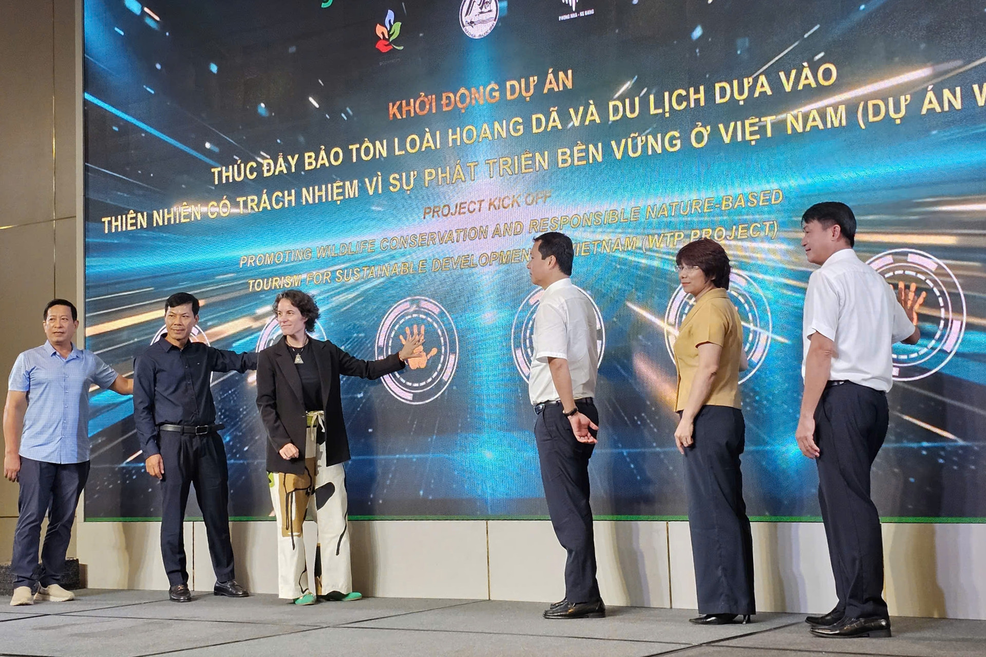 Truyền thông, thay đổi hành vi để du lịch trở thành động lực bảo tồn thiên nhiên