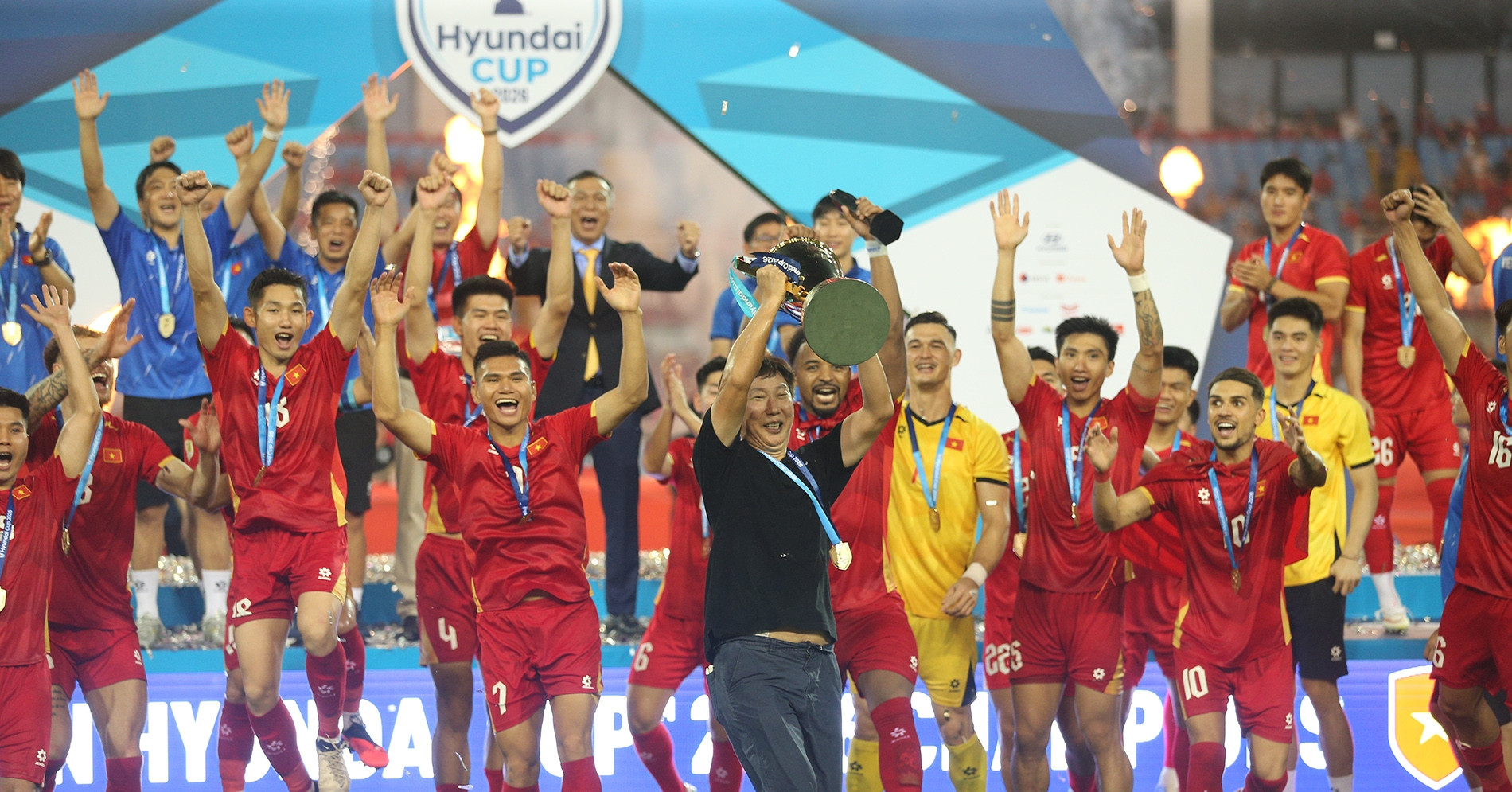 &amp;apos;Tuyển Việt Nam đừng nghĩ mình là bá chủ khu vực&amp;apos;
