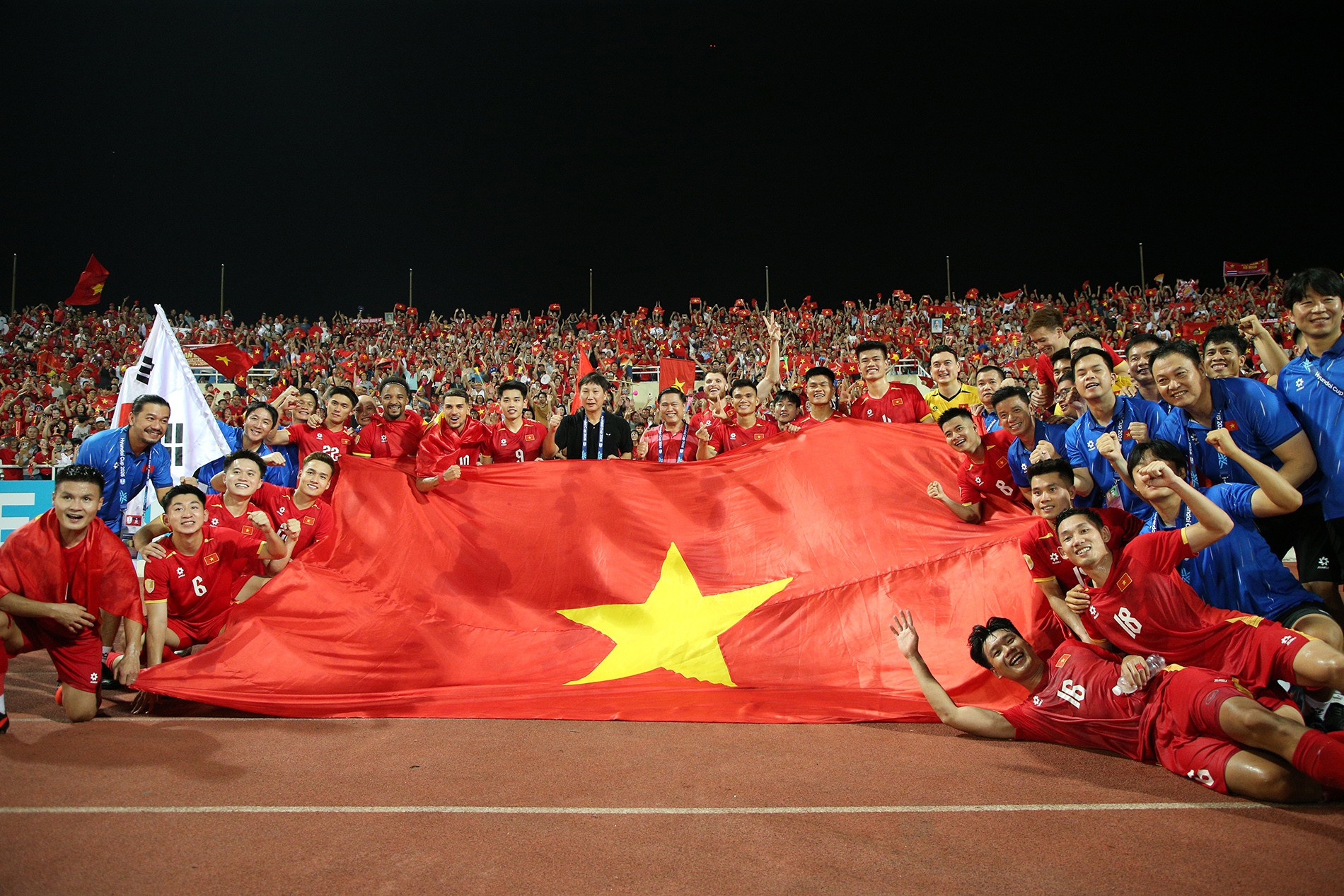 Vô địch ASEAN Cup, tuyển Việt Nam nhận thưởng gần 30 tỷ đồng