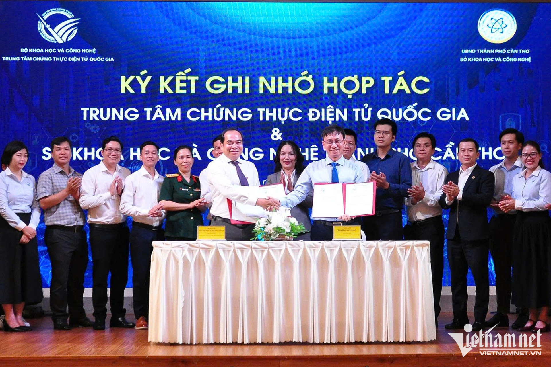 W-pho cap chu ky so 01 1.jpg
