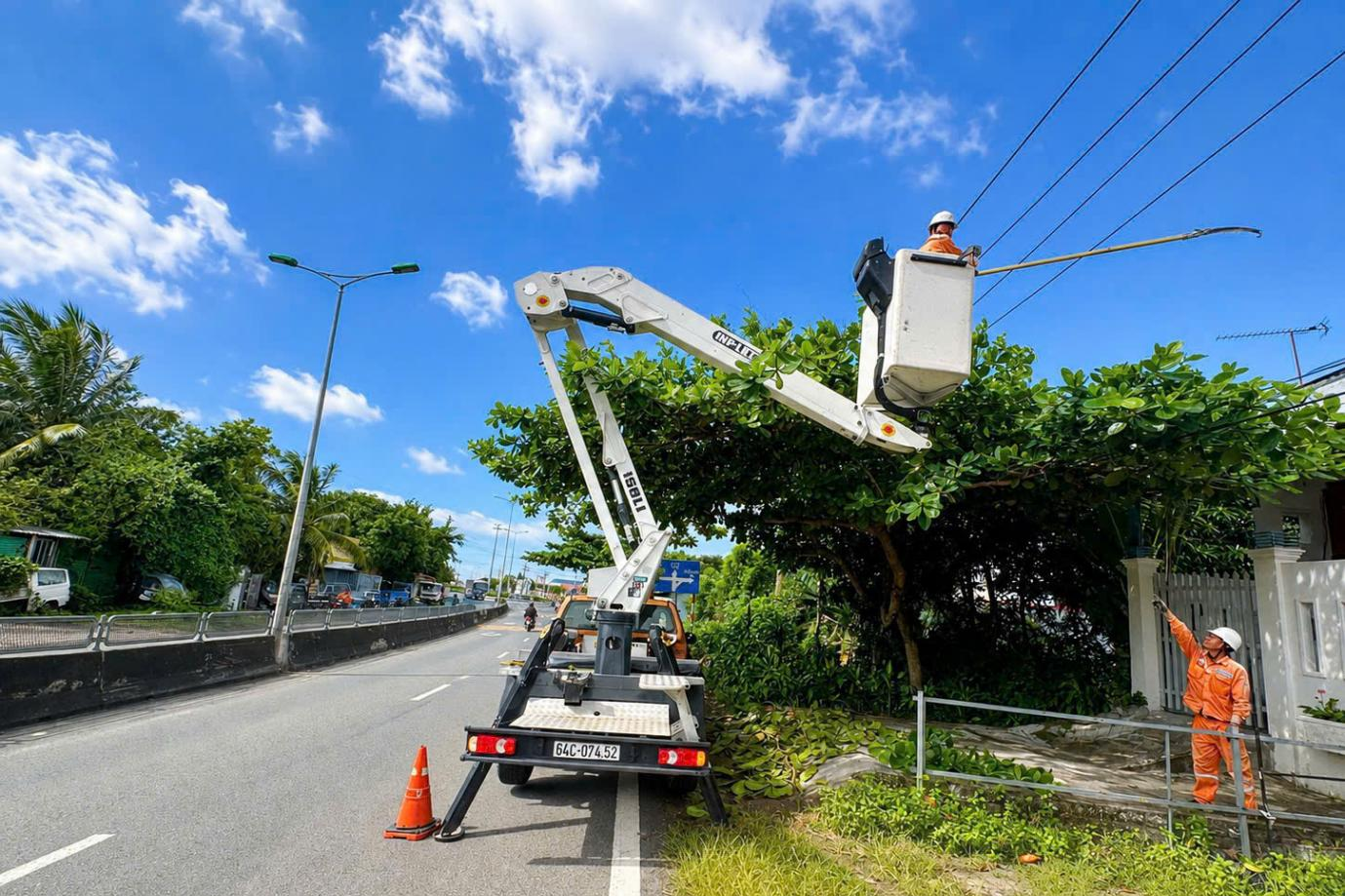 Tổng công ty Điện lực miền Nam: Gần 5.000 ca trực đảm bảo điện dịp 2/9
